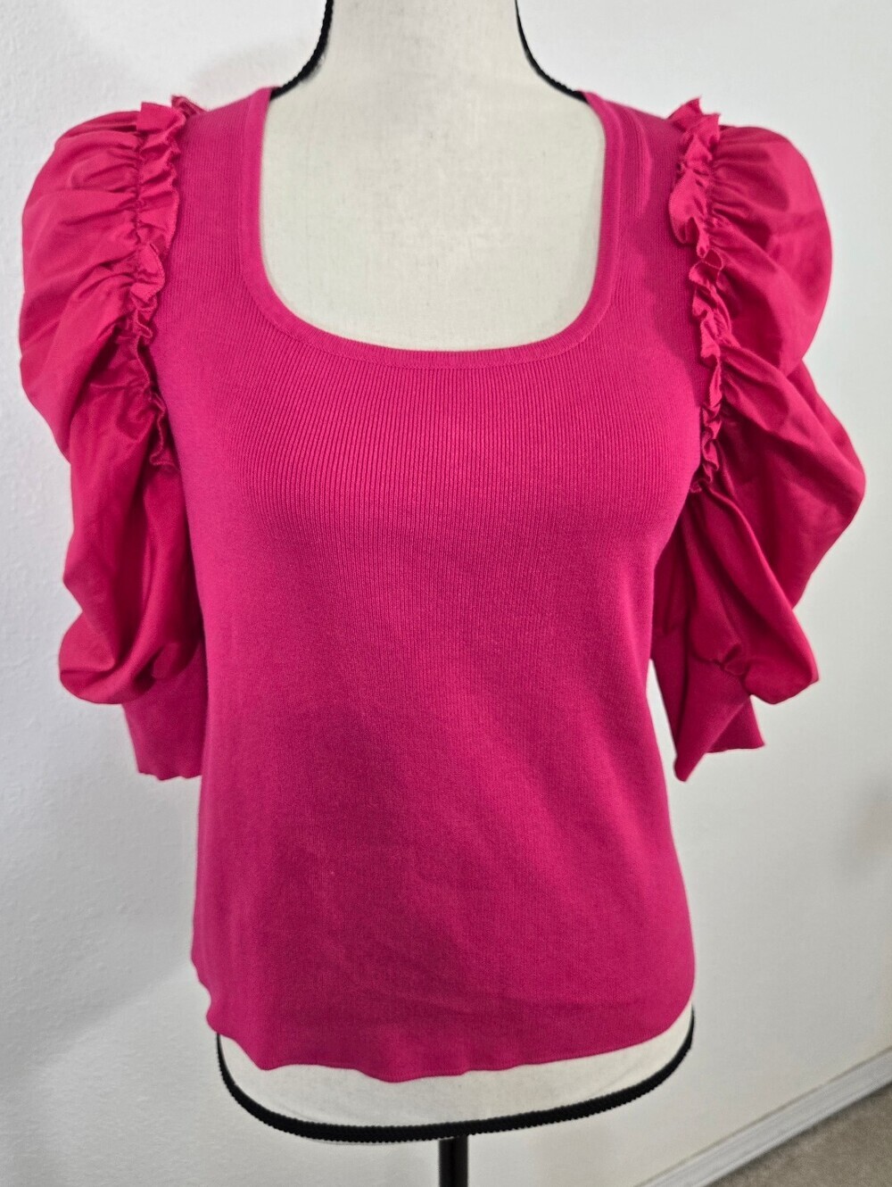 Nanette Lepore Vibrant Hot Pink Puff Sleeve Square Neck Top Festive, size Large